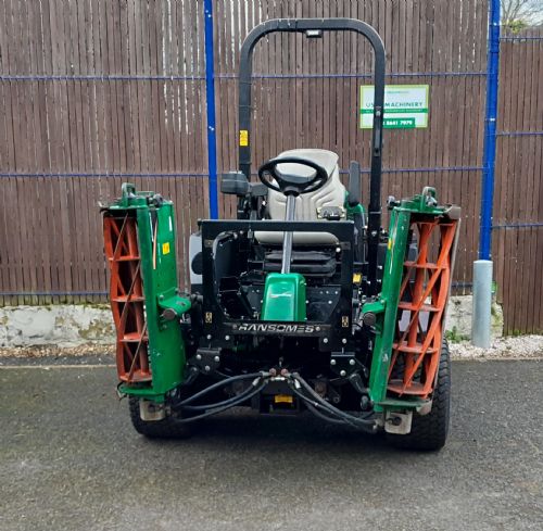 Ransomes Parkway 3 triple Ride-on  for sale