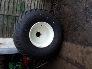 Wheels and tyres  for sale