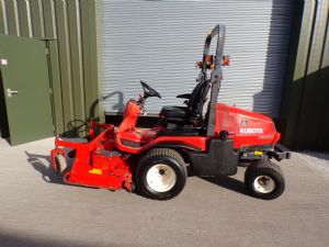 KUBOTA F2880 RIDE ON MOWER DIESEL OUTFRONT 4X4 for sale