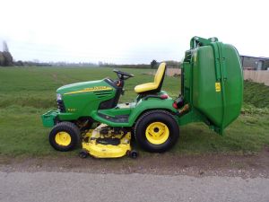 JOHN DEERE X495 SUB COMPACT TRACTOR & COLLECTOR for sale
