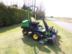 JOHN DEERE 2500B PRECISION CUT MOWER for sale