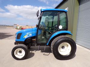 EW HOLLAND TC40DA COMPACT TRACTOR 4X4 CAB for sale