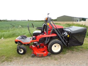 KUBOTA GZD21 ZERO TURN RIDE ON MOWER for sale