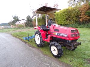 MITSUBISHI MT16 COMPACT TRACTOR 4X4 WITH CANOPY for sale
