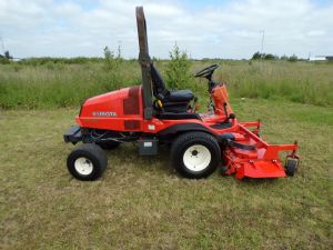 KUBOTA B3680 OUTFRONT ROTARY MOWER for sale