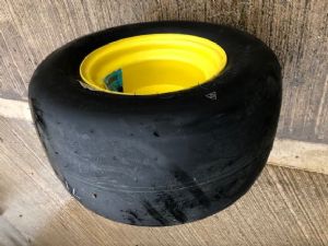 John Deere 2500 Greens Mower Tyres and Rims  for sale