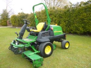 JOHN DEERE 8400 TRIPLE REEL CYLINDER MOWER for sale