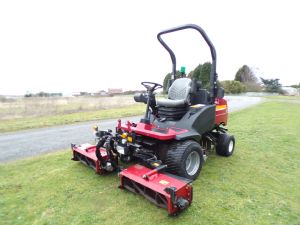TORO LT3340 TRIPLE CYLINDER RIDE ON MOWER for sale