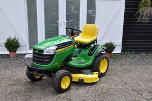 2019 John Deere X165 Ride on Rotary Mower for sale
