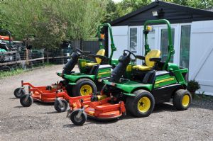 2016 John Deere 1580 Outfront triple Rotary Deck Mower for sale
