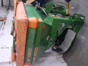Amazone fertiliser spreader  for sale