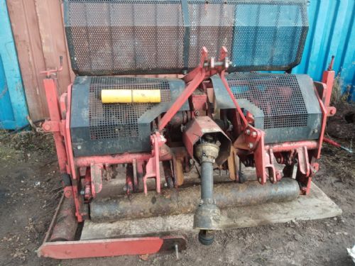 Redexim 105-145 verti drain, Good working order. Front and rear rollers for sale