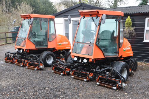 2016 Jacobsen LF570 4WD 5 Gang Mower with Full Cab for sale