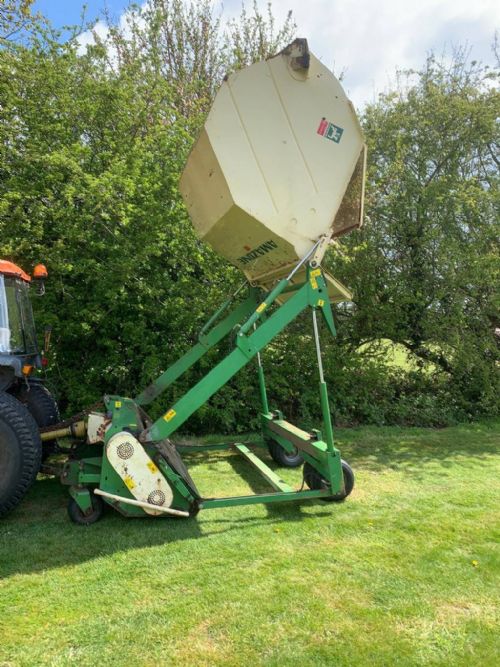 Amazone Groundkeeper Jumbo GHS180 Compact Tractor mounted Flail Collector for sale