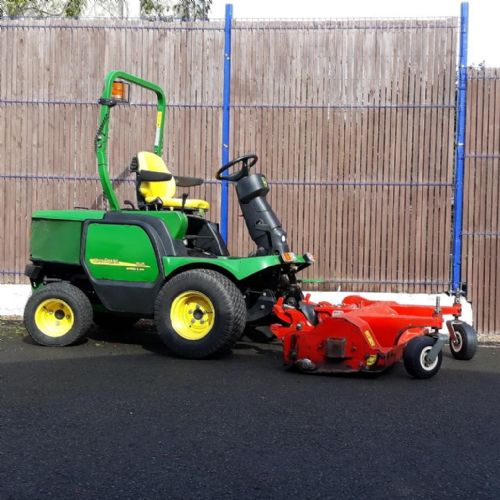 John Deere 1545 out front Tractor with Flail for sale
