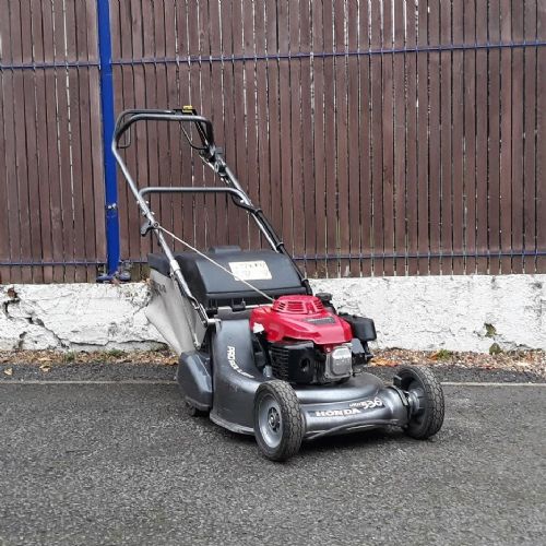 Honda HRH536QX Self-Propelled Rear Roller Petrol Lawn Mower for sale