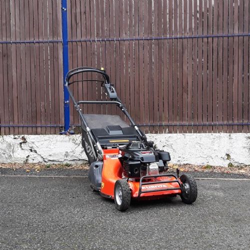 Kubota W821R pro Rear roller Lawnmower for sale