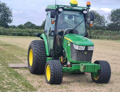 John Deere 4066R  for sale