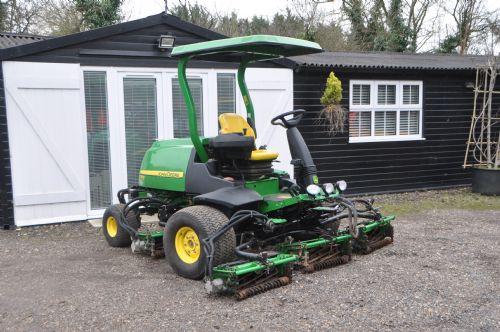 2011 John Deere 7700 Precision Cut 5 Gang Fairway mower for sale