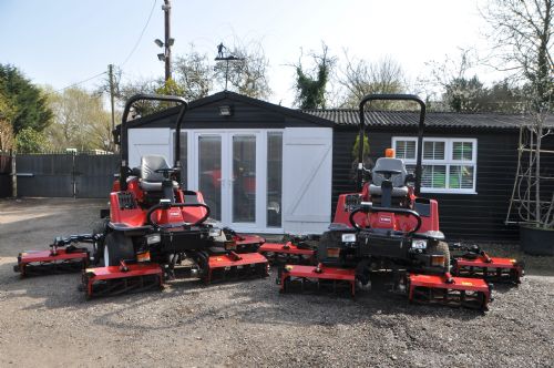 2018 Hayter / Toro T424 5 Gang Cylinder Mower 4WD 1700 hours for sale