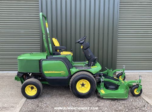 John Deere 1565 out front mower, year 2012 - 3283 hrs, 38hp for sale