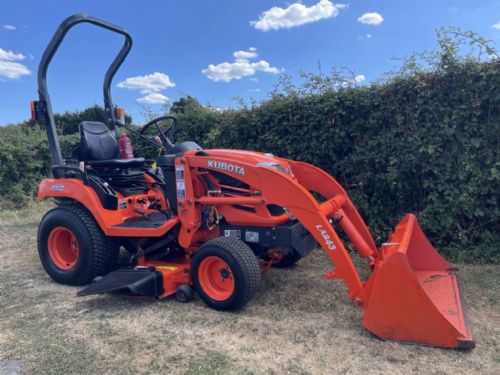 Kubota BX2350 compact tractor with loader and deck  for sale