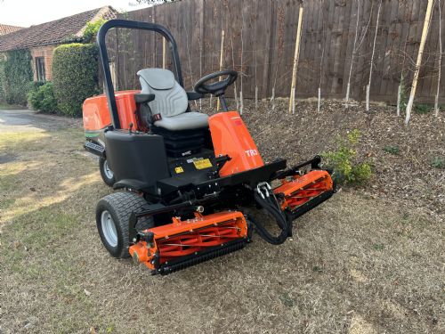 JACOBSEN TR3 TEES & SURROUND MOWER, 1059 HOURS, DIESEL, FULLY SERVICED, 3 WHEEL DRIVE for sale