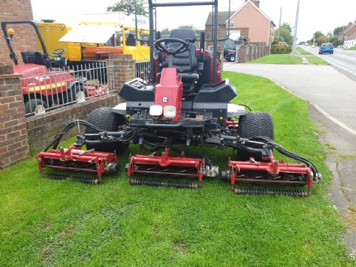Baroness LM2700 5 Unit Fairway Mower for sale