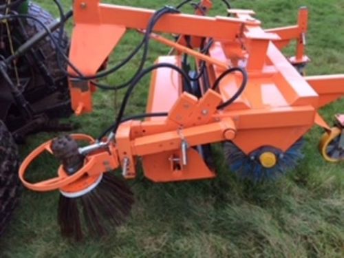 Hydraulic Sweeper Brush Collector Tractor 3 point Linkage for sale