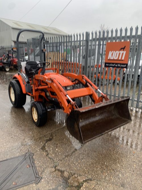 Kioti CK20 Tractor & KL120 Front Loader for sale