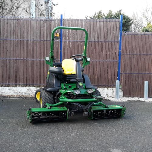 John Deere 8400 triple Mower  for sale