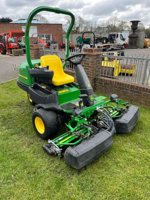 John Deere 2500B Precicion Cut Greens Mower for sale