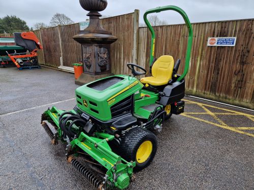 John Deere 2653B Ride on Triple Mower for sale