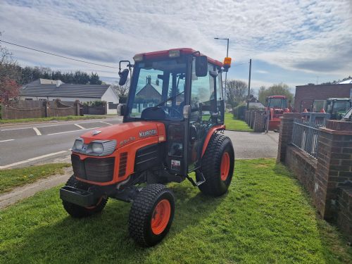 Kubota B3030 Compact Tractor for sale