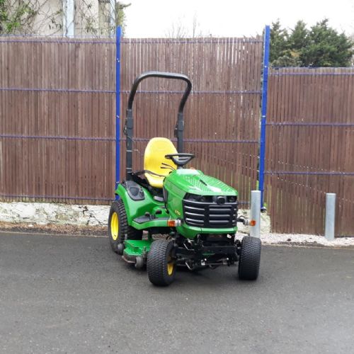 John Deere X750 ride-on Tractor  for sale