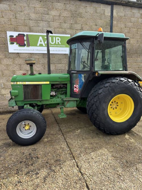 John Deere 2140 Tractor with cab and Brand New Turf flotation wheels and tyres for sale