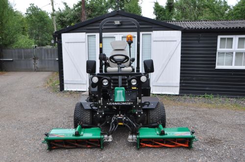 2017 Ransomes Parkway3 Triple cylinder Ride on mower  for sale