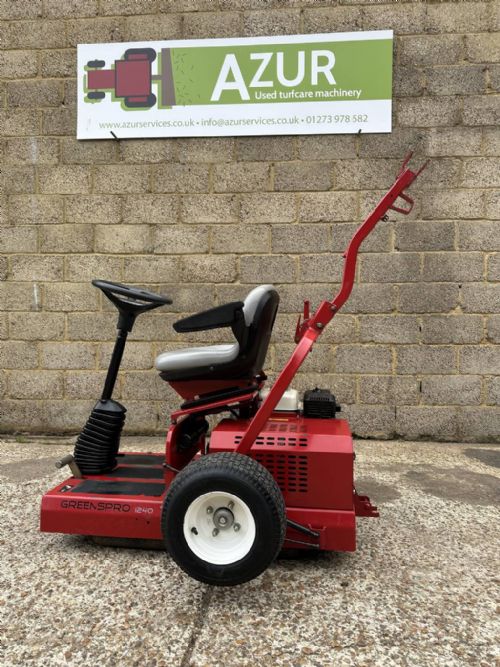Toro Greenspro 1240 Turf greens iron with a Honda Engine for sale