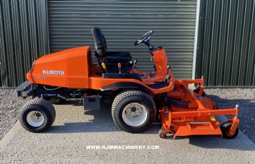 Kubota F3680 out front mower, year 2006 - 2033 hrs, 36hp for sale