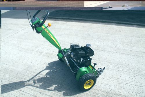 John Deere 220SL Walk Behind Pedestrian Greens Mower for sale