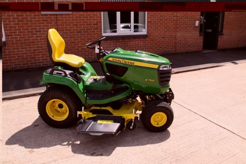 John Deere X750 Ride On Mower with 54