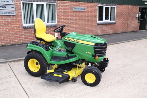 John Deere X750 Ride On Mower with 48