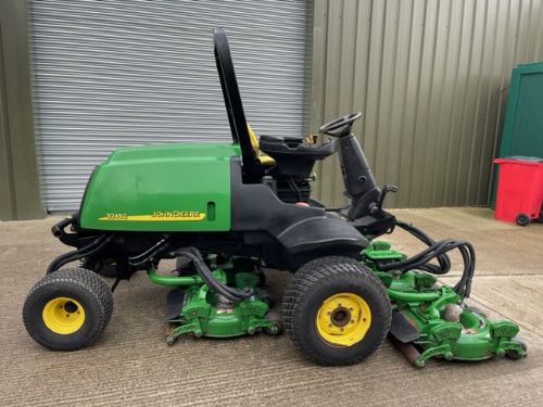 ***SOLD SOLD SOLD*** JOHN DEERE 3245C FAIRWAY MOWER for sale