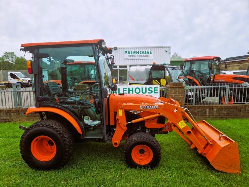 Kubota B2350 HST Compact Tractor with Front Loader for sale