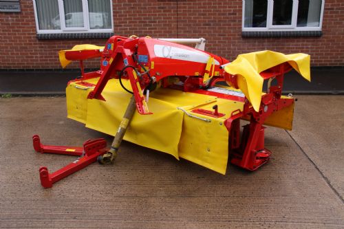 Pottinger Novacat Alpha-Motion 261 Front-Mounted Mower for sale