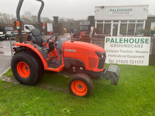 Kubota STW40 Compact Tractor for sale