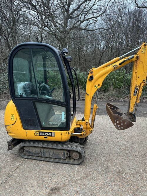 JCB 8014 mini digger excavator with 3 buckets and VERY LOW HOURS for sale