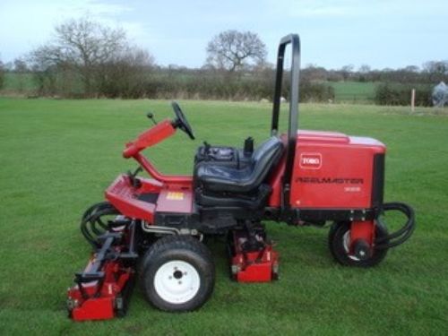 TORO RM 3100D SIDEWINDER  CYLINDER MOWER for sale