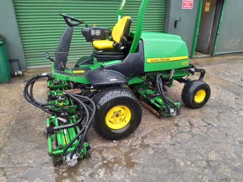 JOHN DEERE 8700 for sale