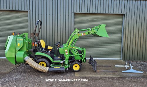 John Deere 1026R Compact Tractor, year 2017 - 524 hrs, 24hp for sale